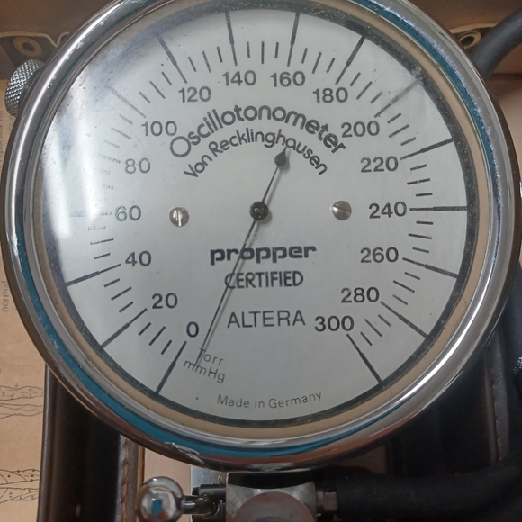 ANTIQUE OSCILLOTONOMETER - Picture 2 of 4